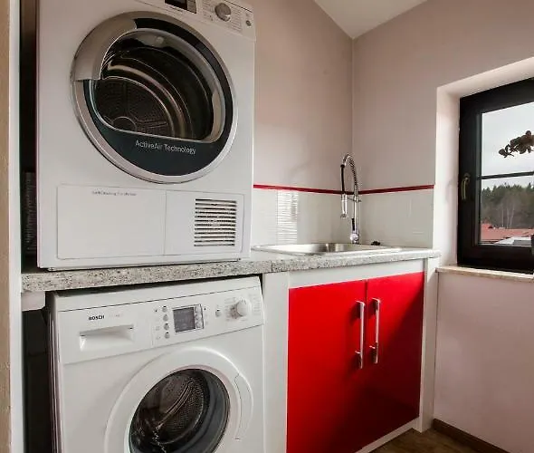 World In Будинок відпочинку