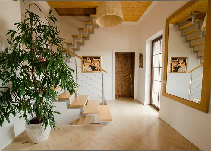 Будинок відпочинку World In *